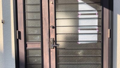 玄関全塗装/神奈川県保土ヶ谷区/経年劣化